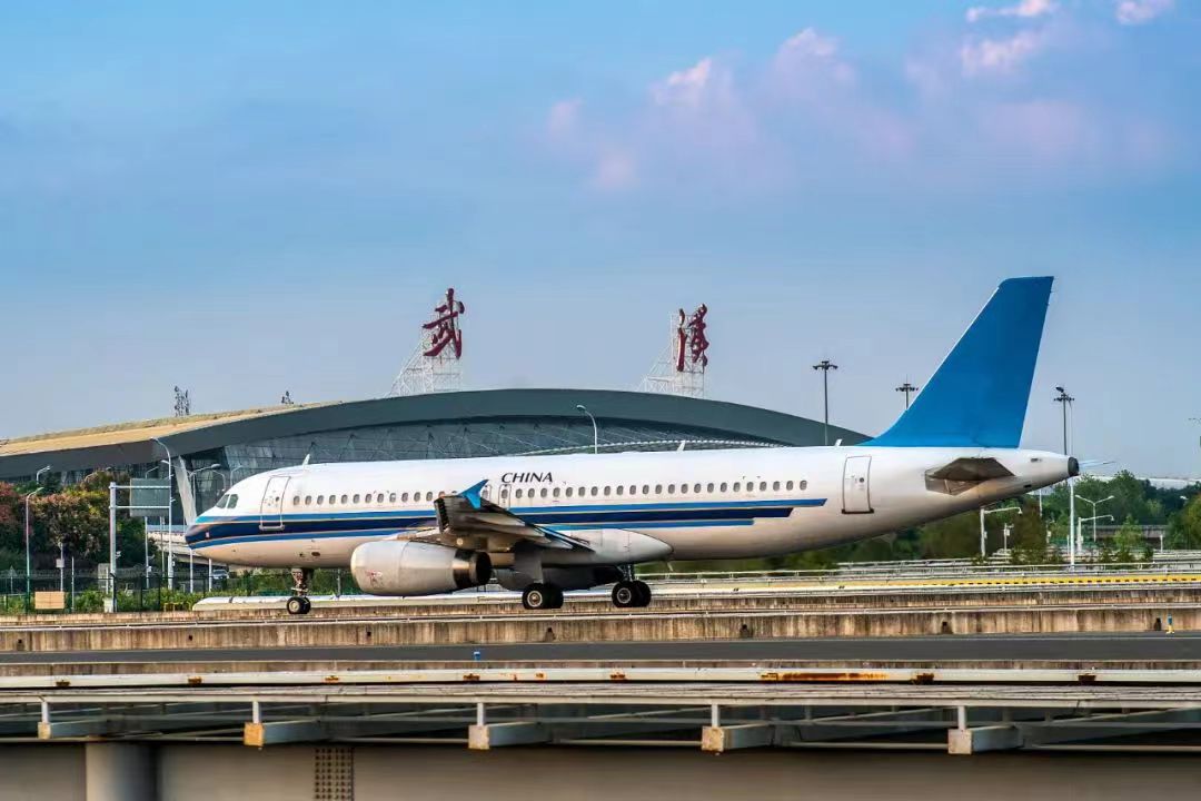 武汉天河机场新建照明控制系统升级改造